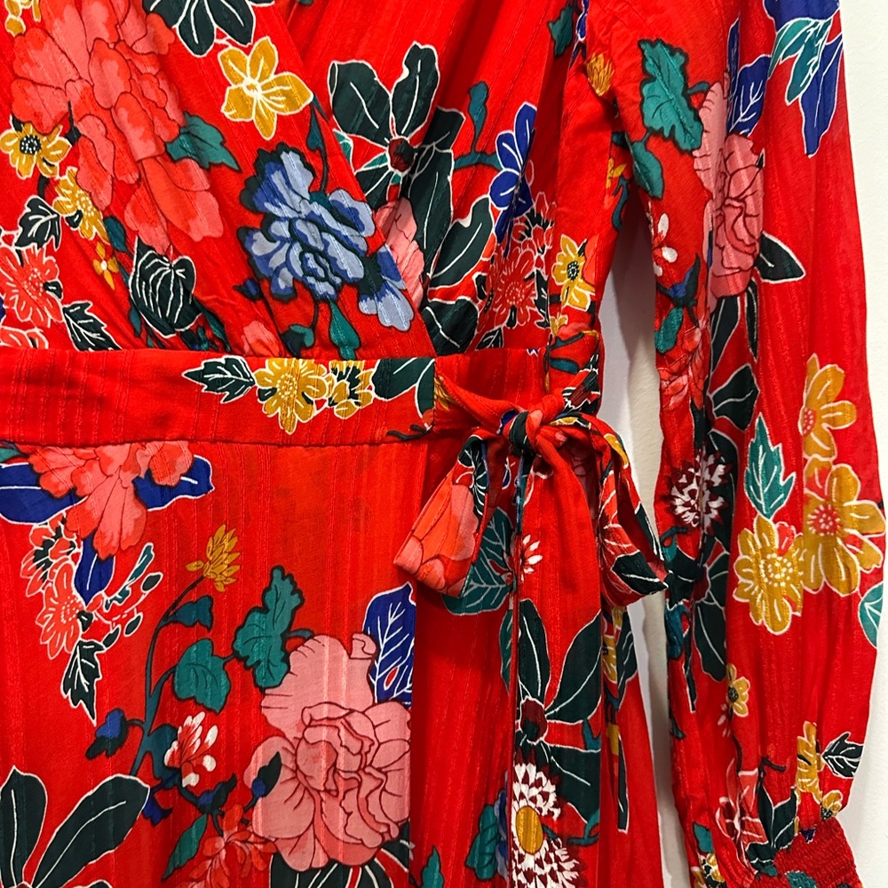 Anthropologie Boswell Textured Wrap Red Floral Long Sleeve Dress Sz 4 - Picture 4 of 10